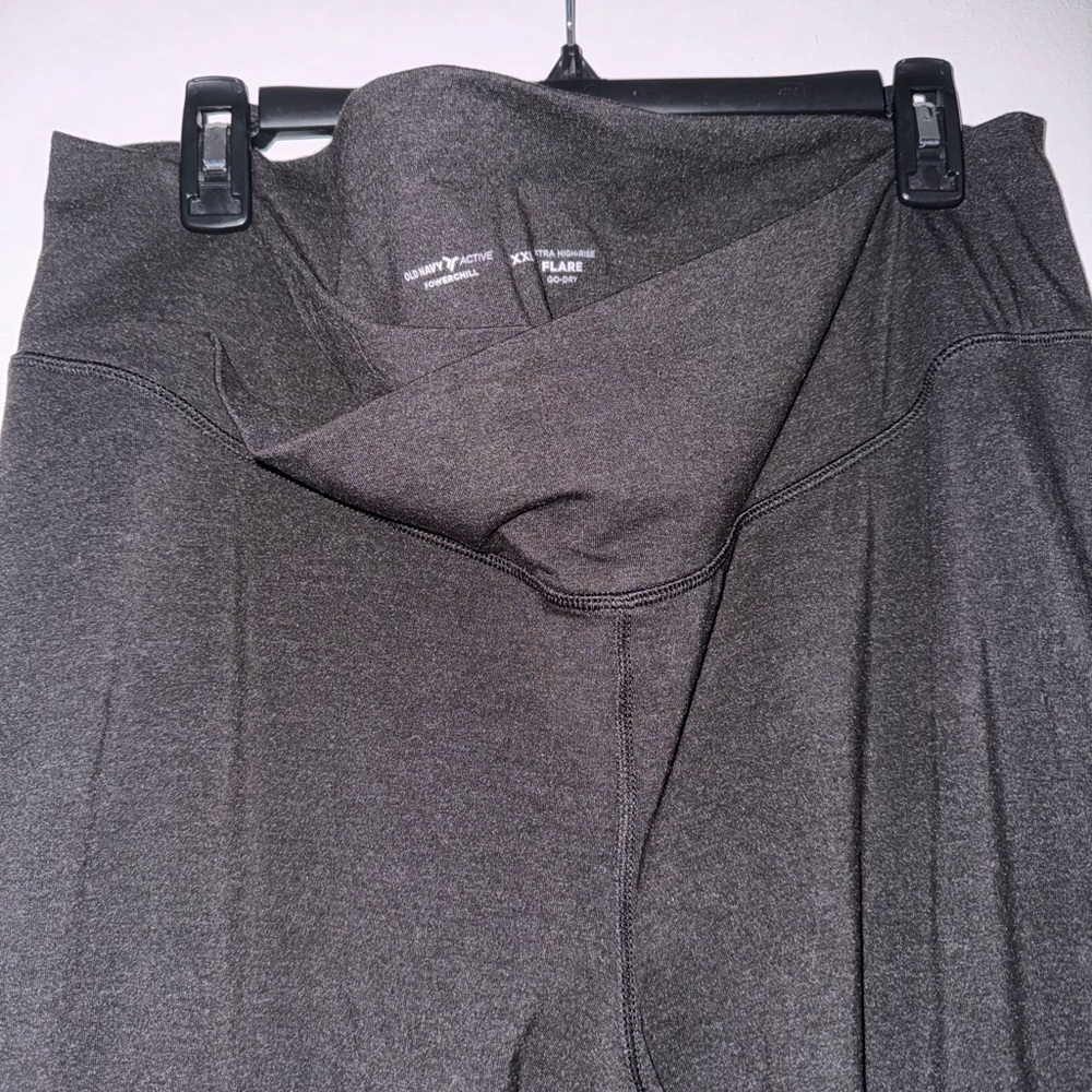 Old navy power chill flair leggings